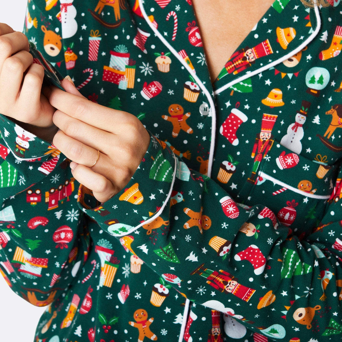Women's Green Christmas Dream Collared Christmas Pyjamas